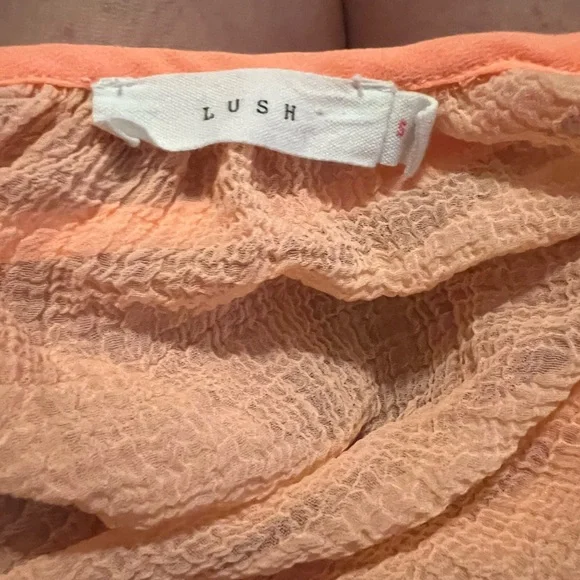⭐️3 For $25 Lush Peach Ruffle Women's Top - Picture 6 of 8